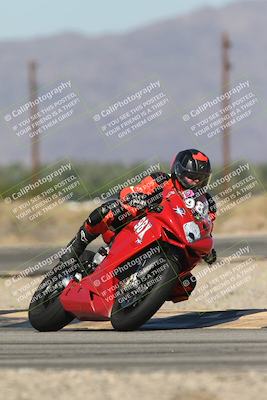 media/Oct-13-2025-Moto Forza (Mon) [[a66d839500]]/3-B Group/Session 3 (Turn 16)/